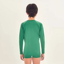 Indlæs billede i galleriet, Model Back: Uv Line T-Shirt Longsleeve Uvpro Kids Verde Brasil Upf50+
