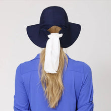 Indlæs billede i galleriet, Model Back: Uv Line Chapeau Souple/Capeline San Remo Marinho Offwhite Upf50+
