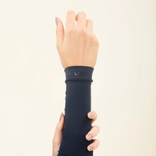 Indlæs billede i galleriet, Sun-Protection Sleeve Navy UPF50+
