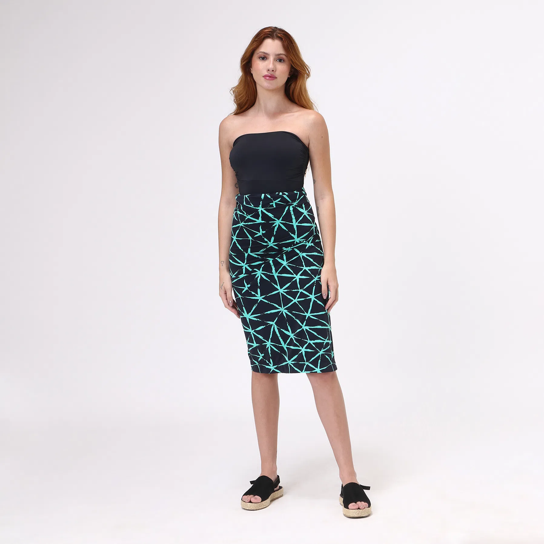 Model Front: Uv Line Pareo Canga Estrela Upf50+