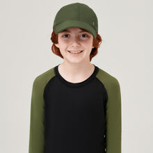 Indlæs billede i galleriet, Model Front: Uv Line Casquette Cap Teen Colors Verde Militar Upf50+
