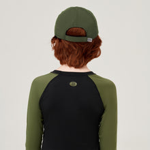 Indlæs billede i galleriet, Model Back: Uv Line Casquette Cap Teen Colors Verde Militar Upf50+
