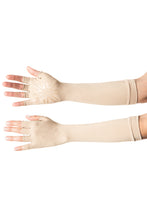 Indlæs billede i galleriet, Model Front: Uv Line Gants Long Glove Chocolate Upf50+
