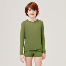 Indlæs billede i galleriet, Model Front: Uv Line T-Shirt Longsleeve Uvrpo Inf Verde Militar Upf50+
