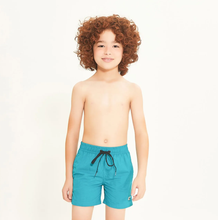 Indlæs billede i galleriet, Model Front: Uv Line Maillot De Bain Garçon Short Aqua Lucca Petroleo Upf50+
